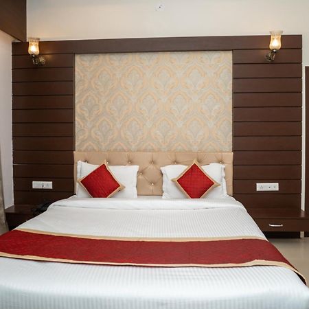 Tiger'S Trail Hotel & Food Court Kumbhalgarh Esterno foto