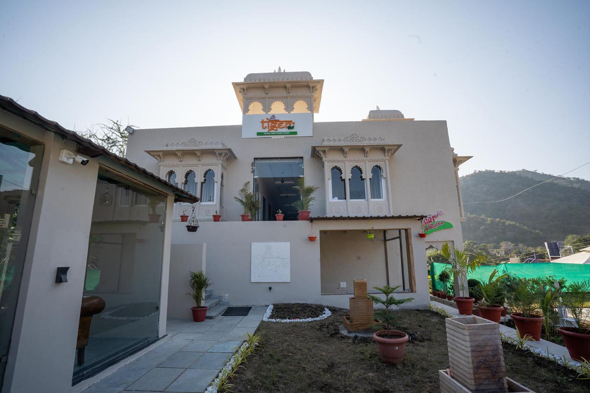 Tiger'S Trail Hotel & Food Court Kumbhalgarh Esterno foto