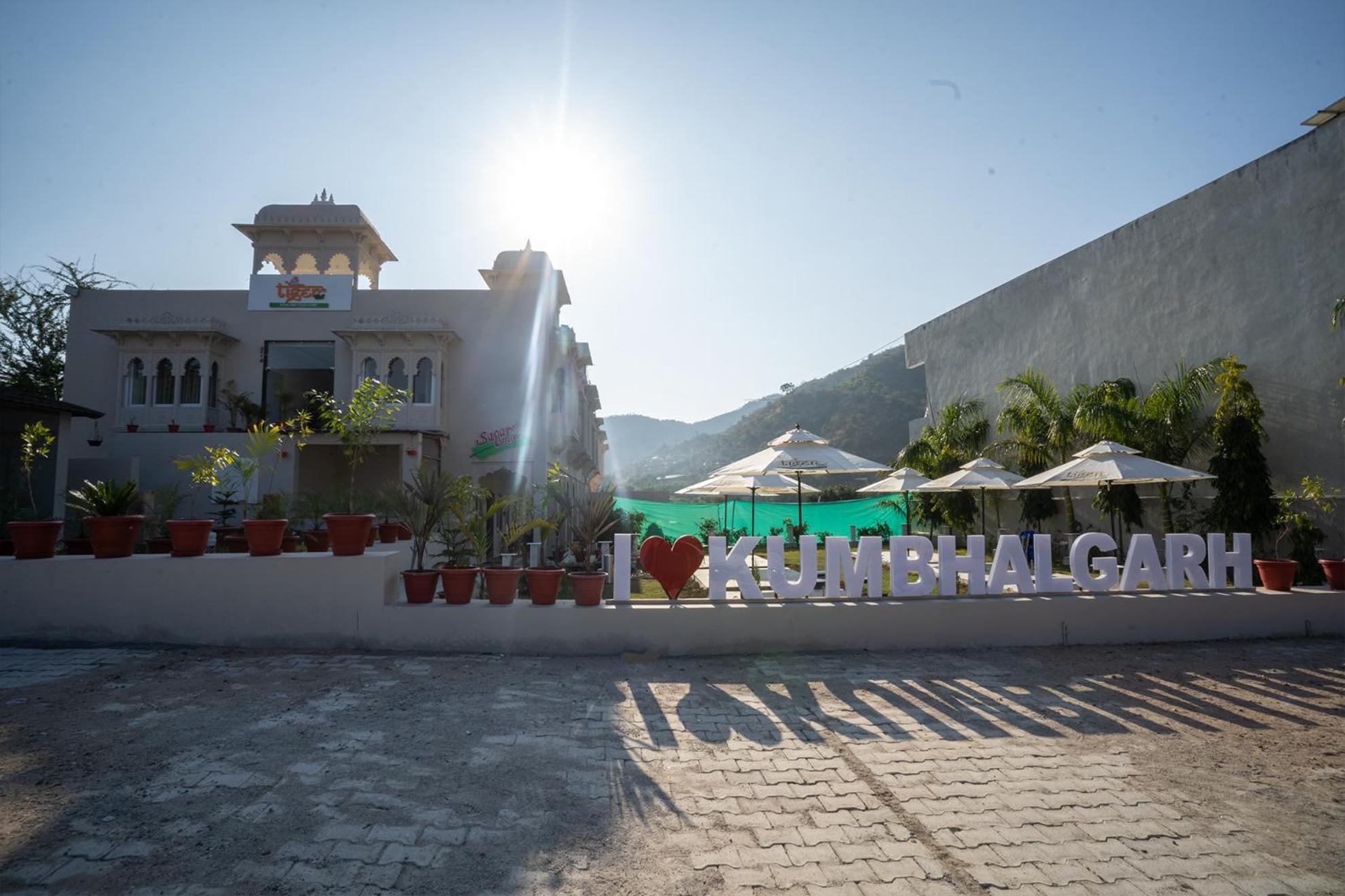 Tiger'S Trail Hotel & Food Court Kumbhalgarh Esterno foto