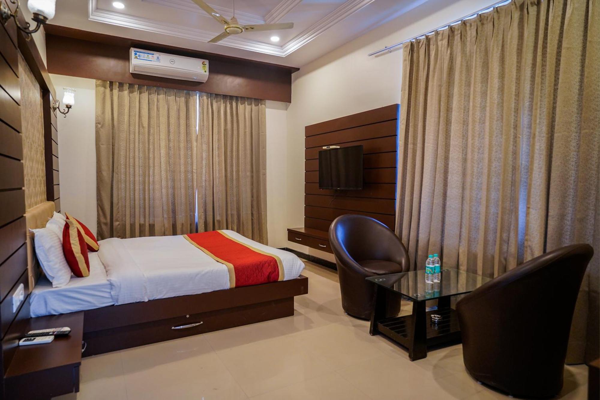Tiger'S Trail Hotel & Food Court Kumbhalgarh Esterno foto