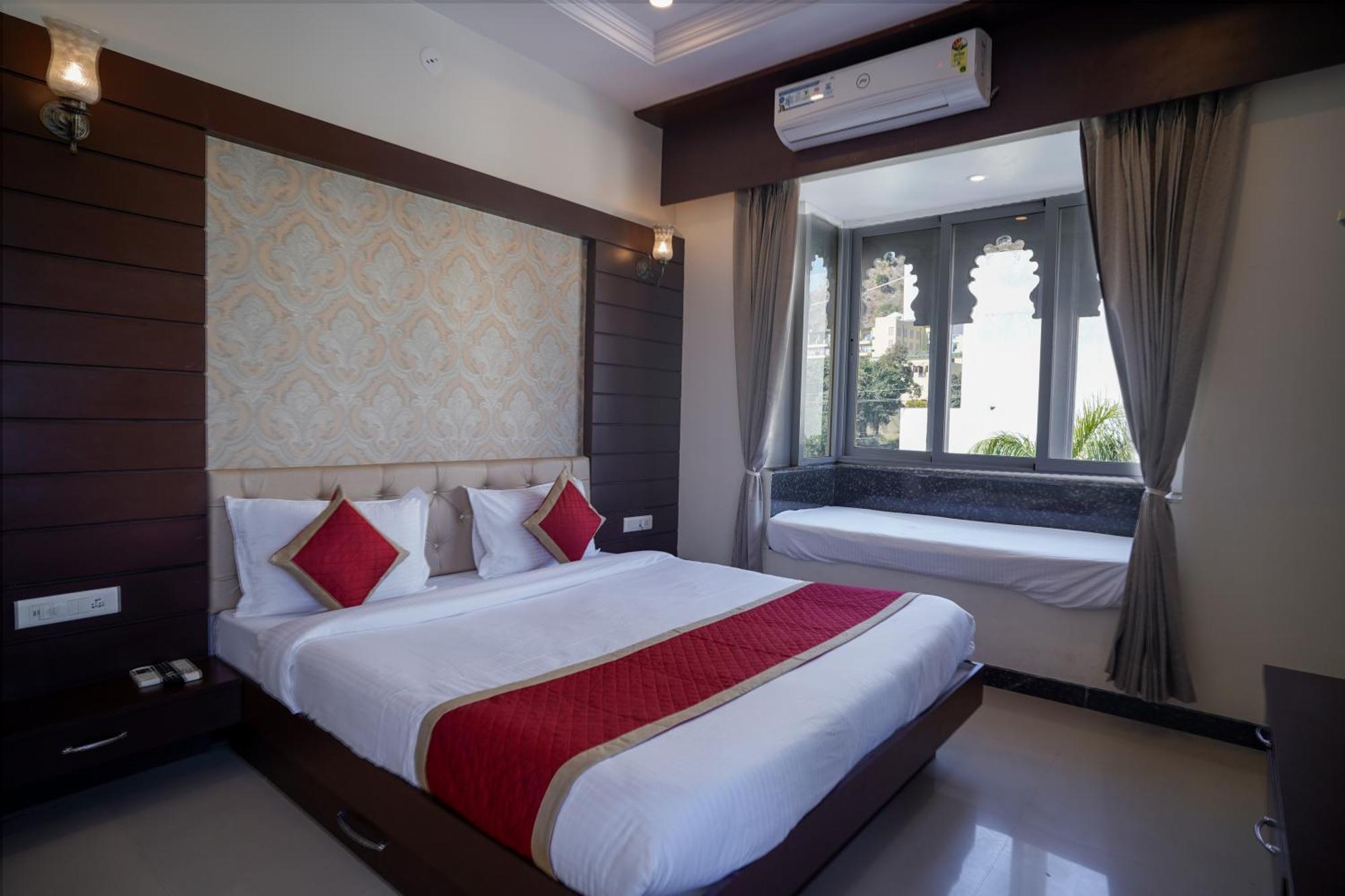 Tiger'S Trail Hotel & Food Court Kumbhalgarh Esterno foto